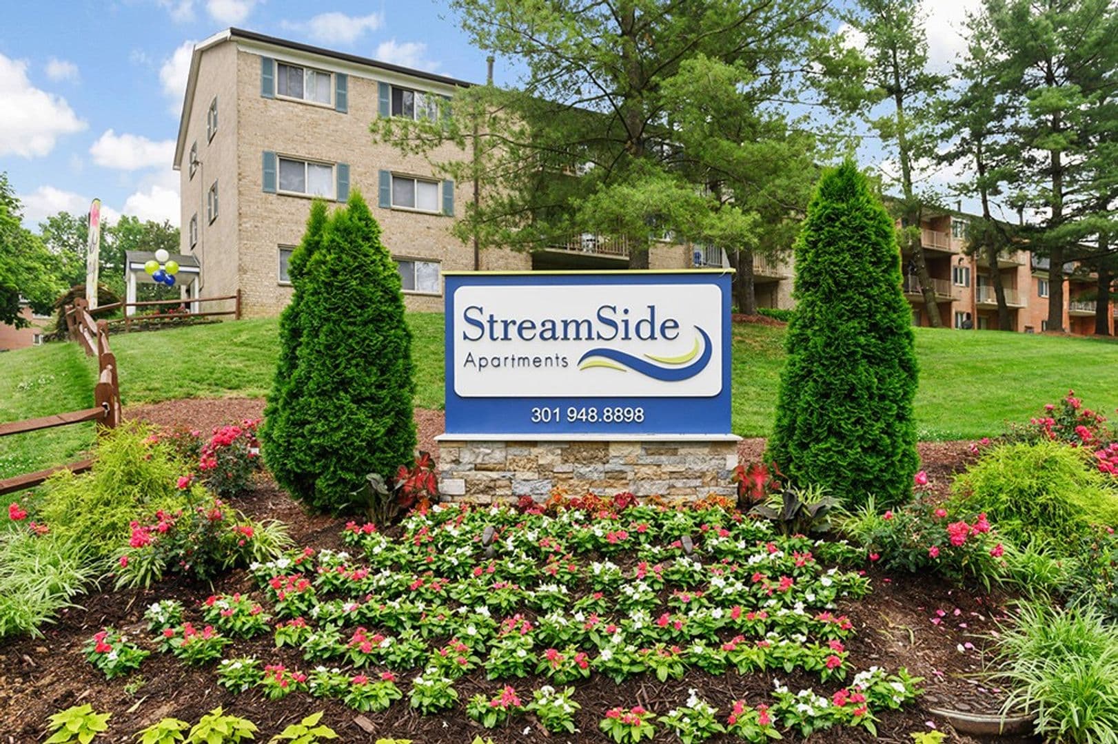 Gaithersburg Apartment: 340 N. Summit Ave #4