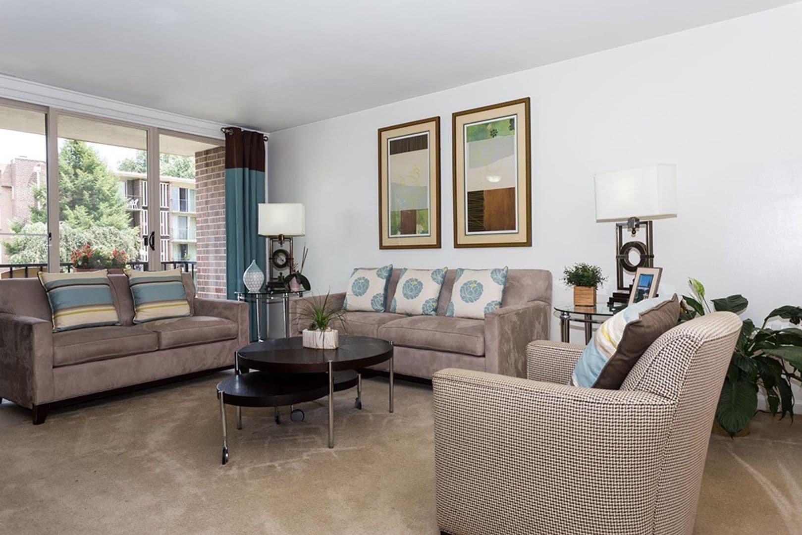 Silver Spring Apartment: 3004 Bel Pre Road #204