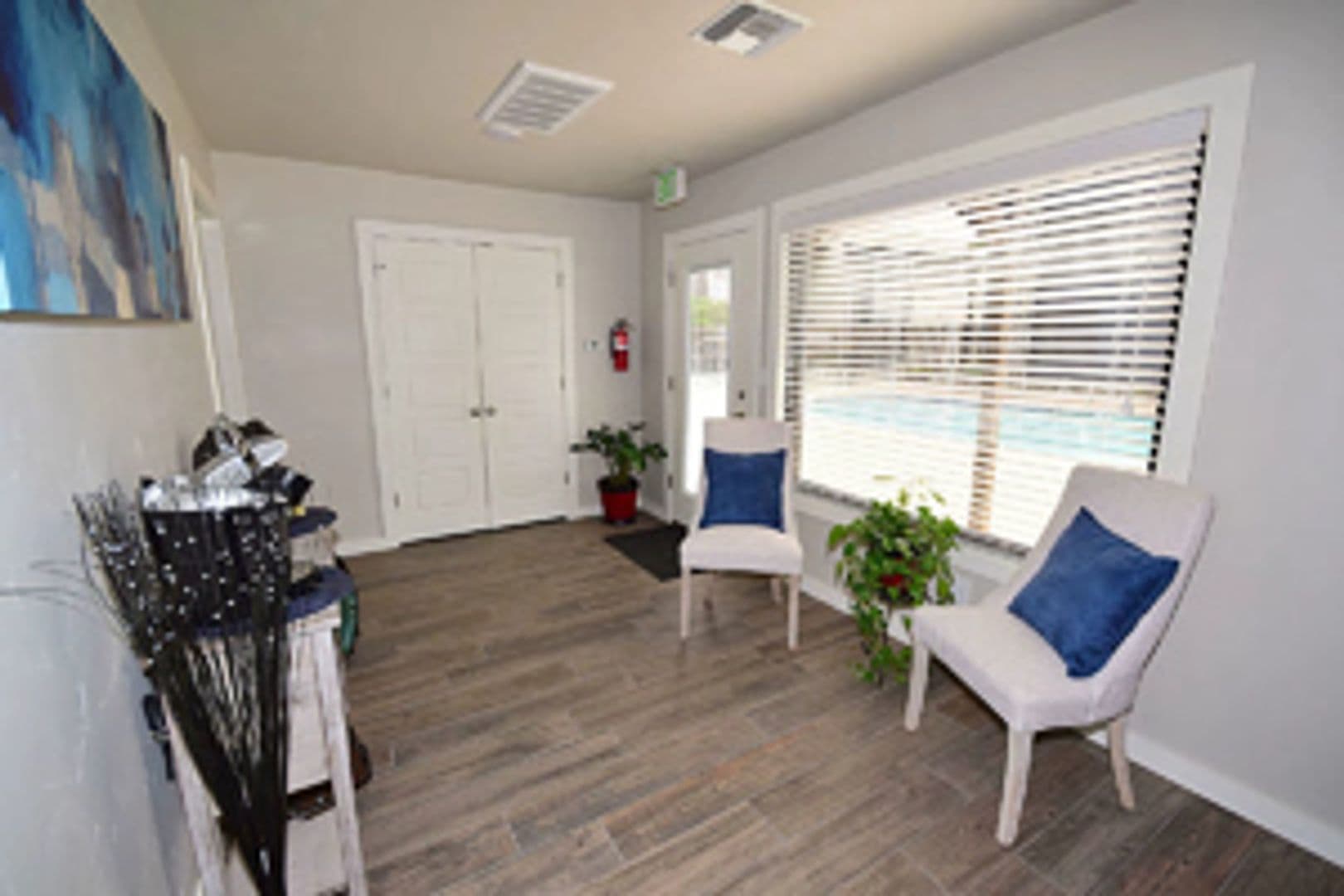 Norman Apartment: 1304 Wylie Rd