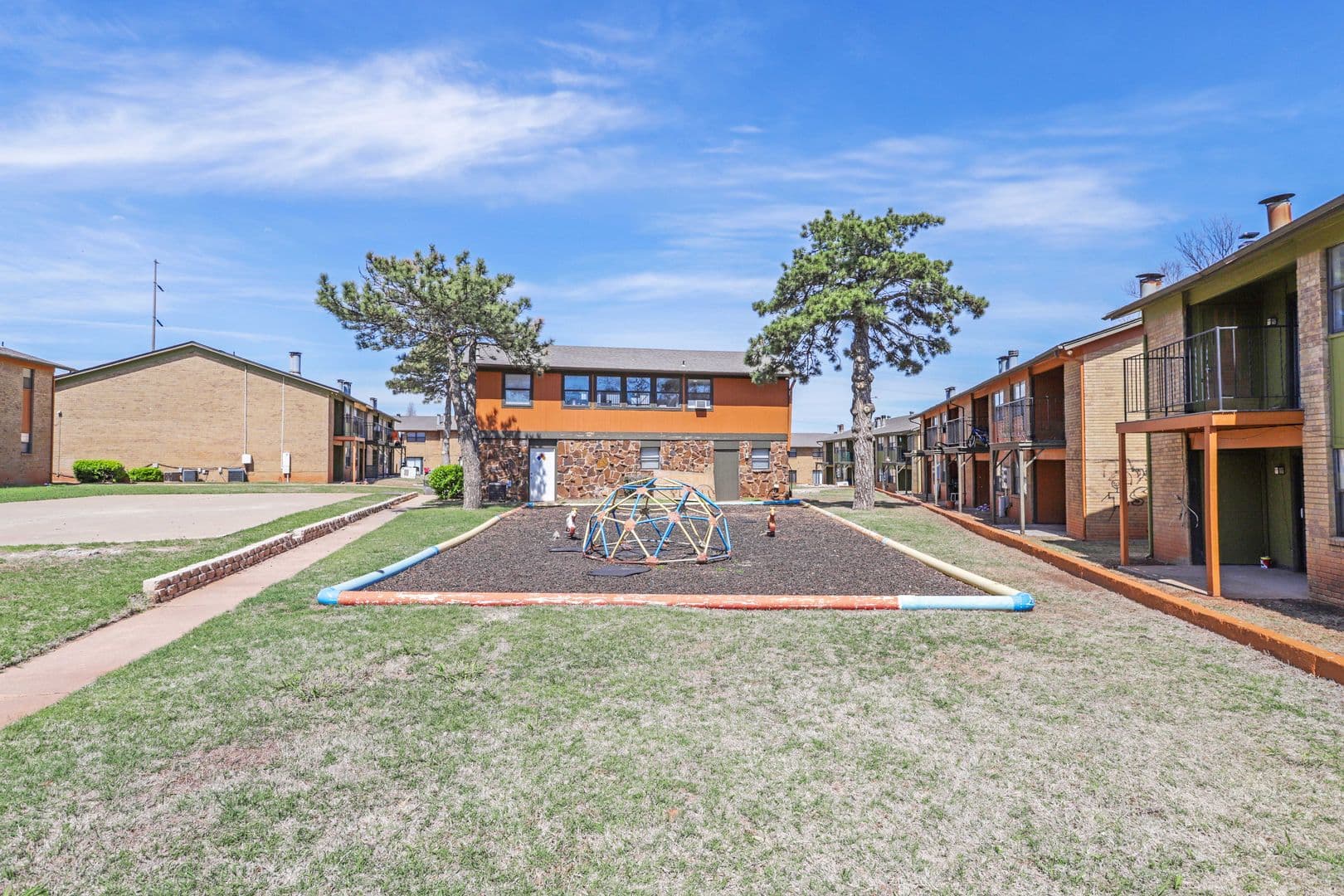 Oklahoma City Apartment: 6370 W. Wilshire