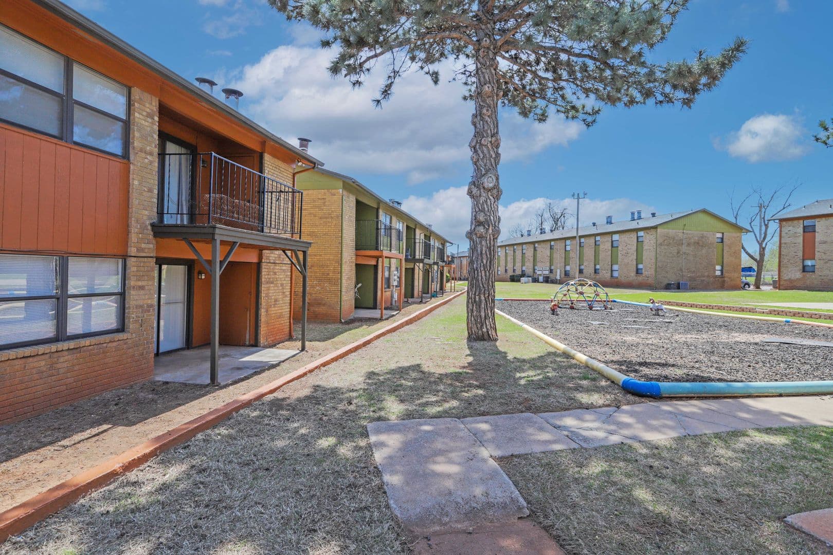 Oklahoma City Apartment: 6370 W. Wilshire