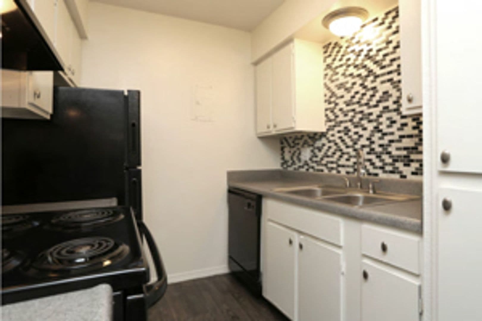 Norman Apartment: 1304 Wylie Rd