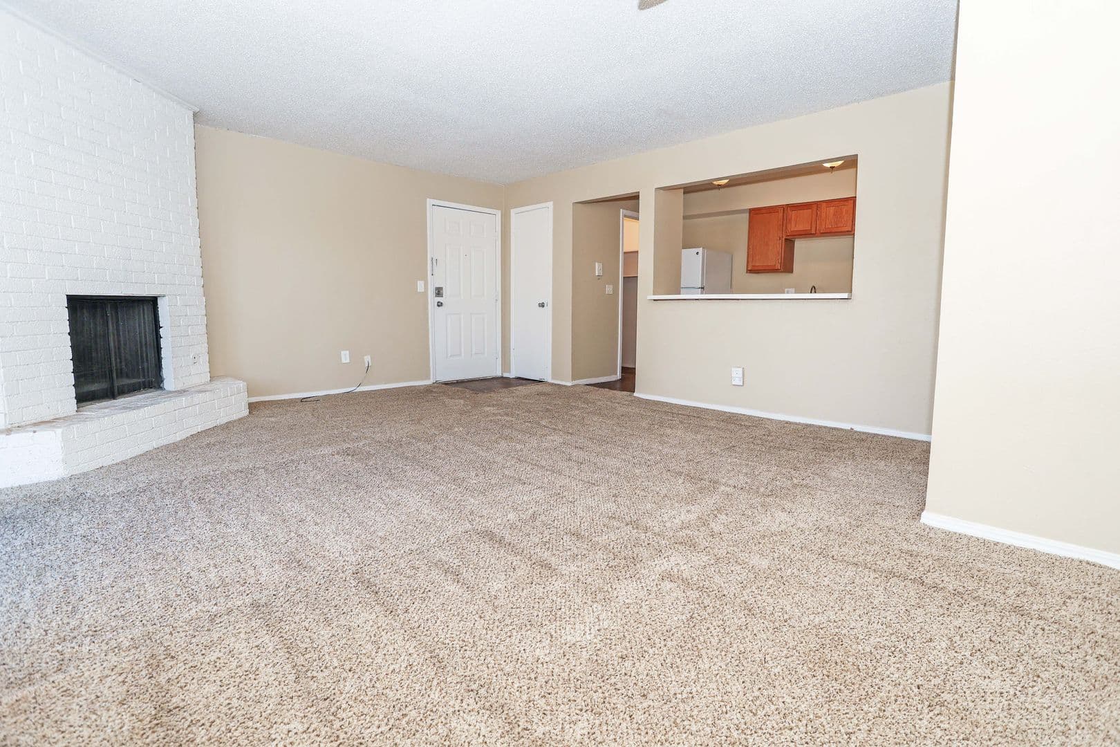 Oklahoma City Apartment: 6370 W. Wilshire