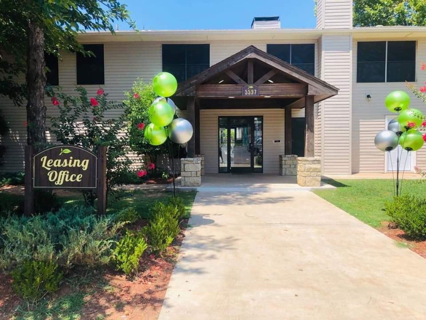 Oklahoma City Apartment: 5537 S Sunnylane Rd