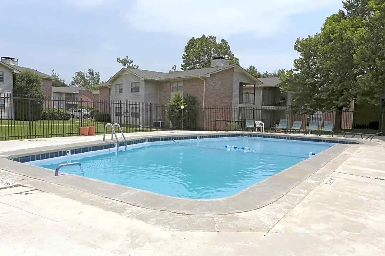 Oklahoma City Apartment: 5537 S Sunnylane Rd