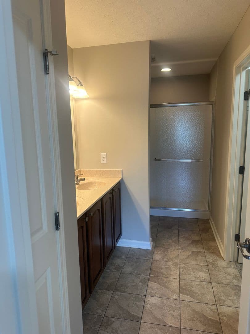 Lewis Center Apartment: 7312 Kirklington Street