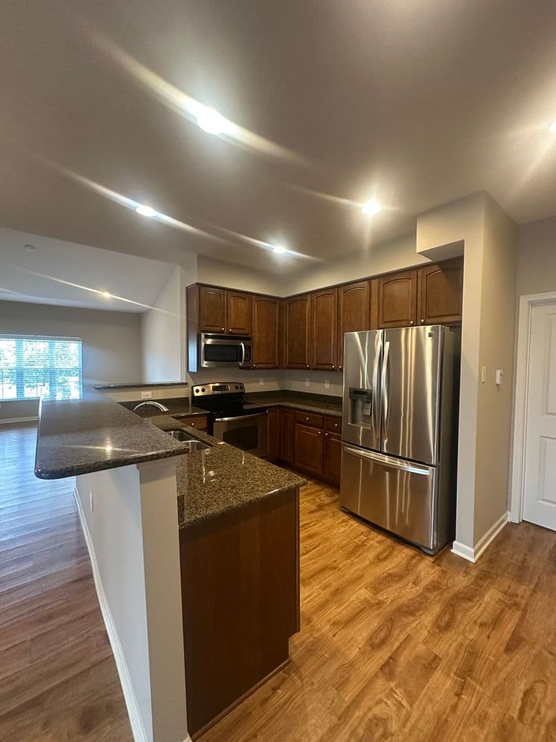 Lewis Center Apartment: 7312 Kirklington Street