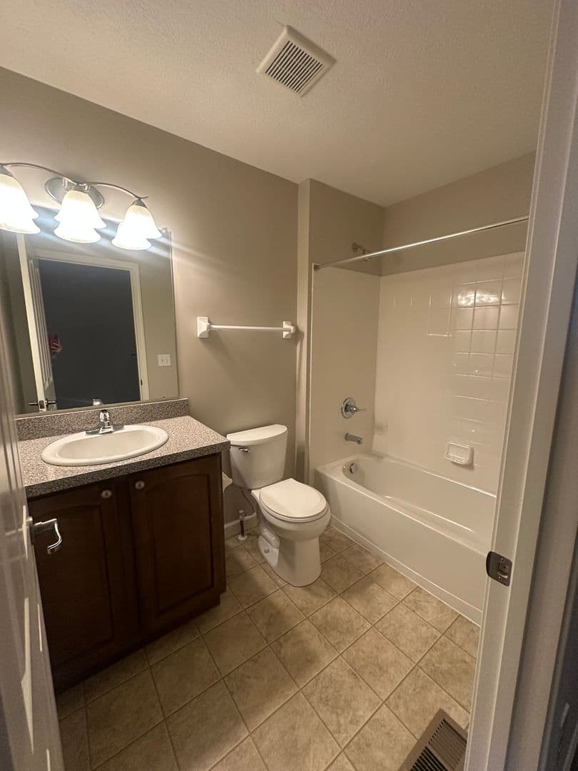 Lewis Center Apartment: 7312 Kirklington Street