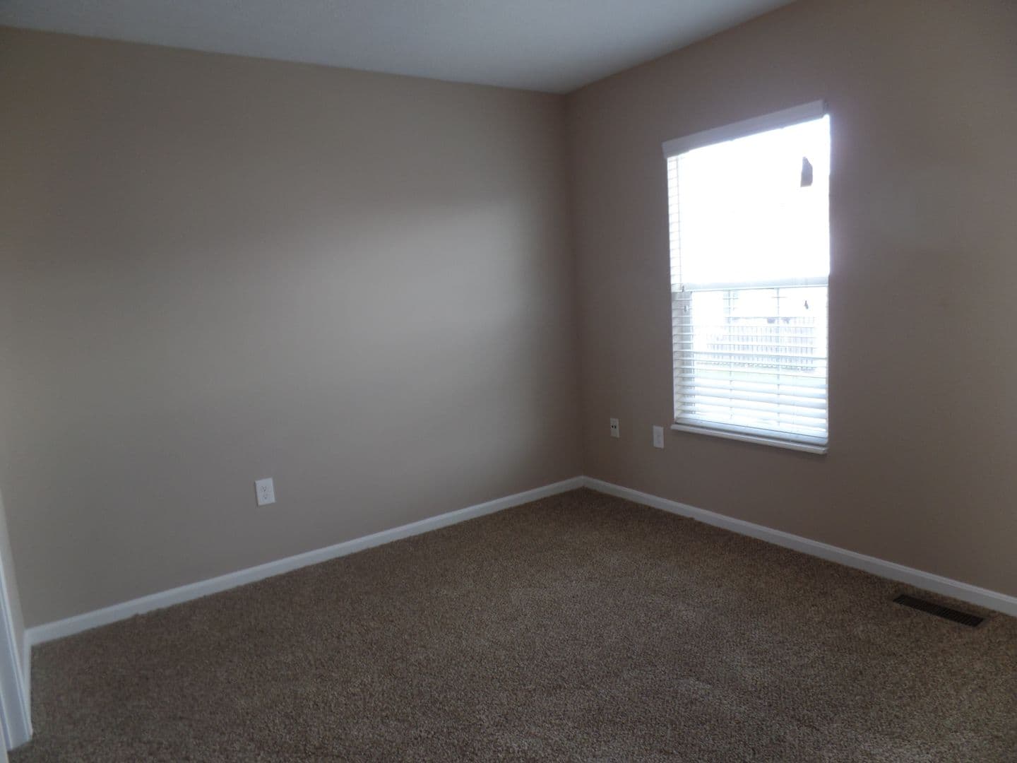 Worthington Apartment: 7325 Cayman Lane