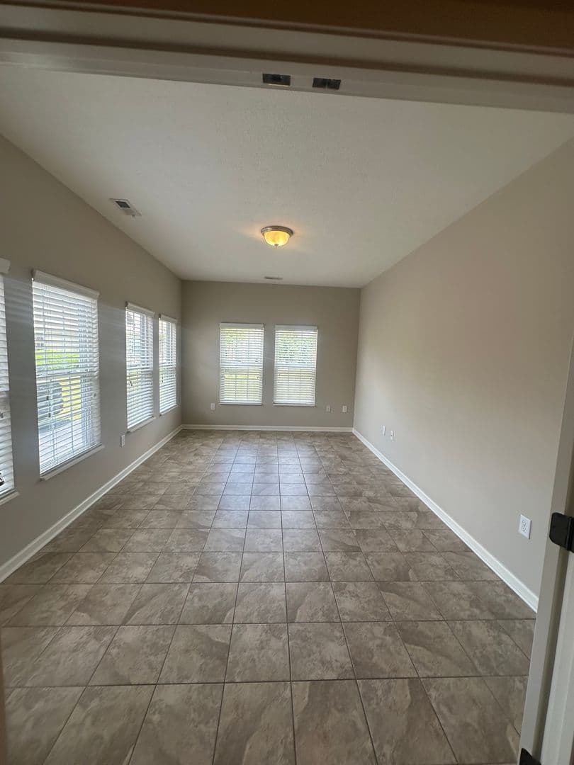 Lewis Center Apartment: 7312 Kirklington Street
