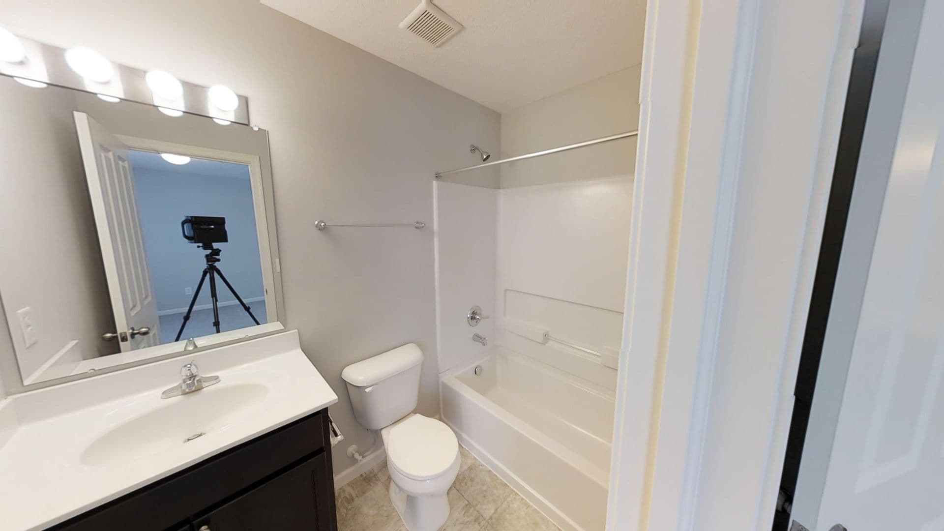 Grove City Apartment: 3831 Alkire Road