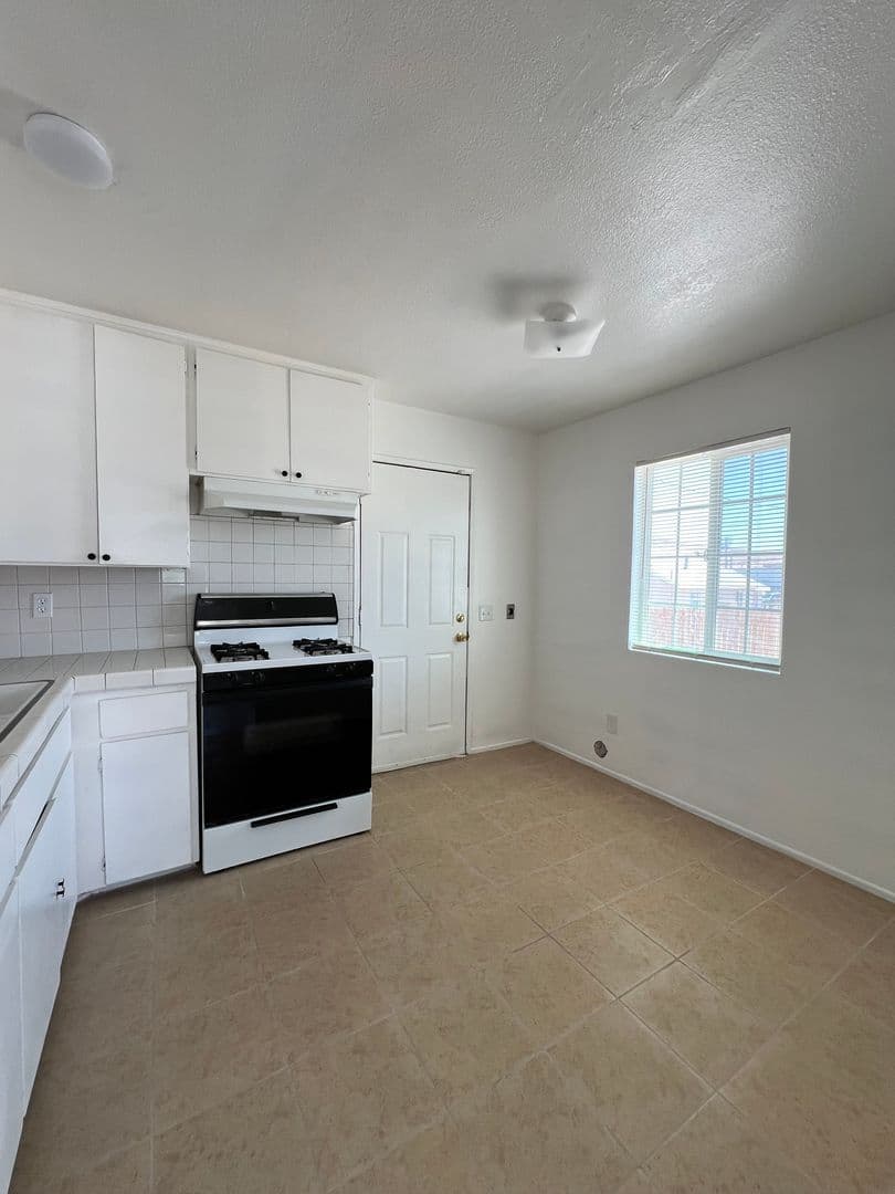 BARSTOW House: 1105 NANCY ST