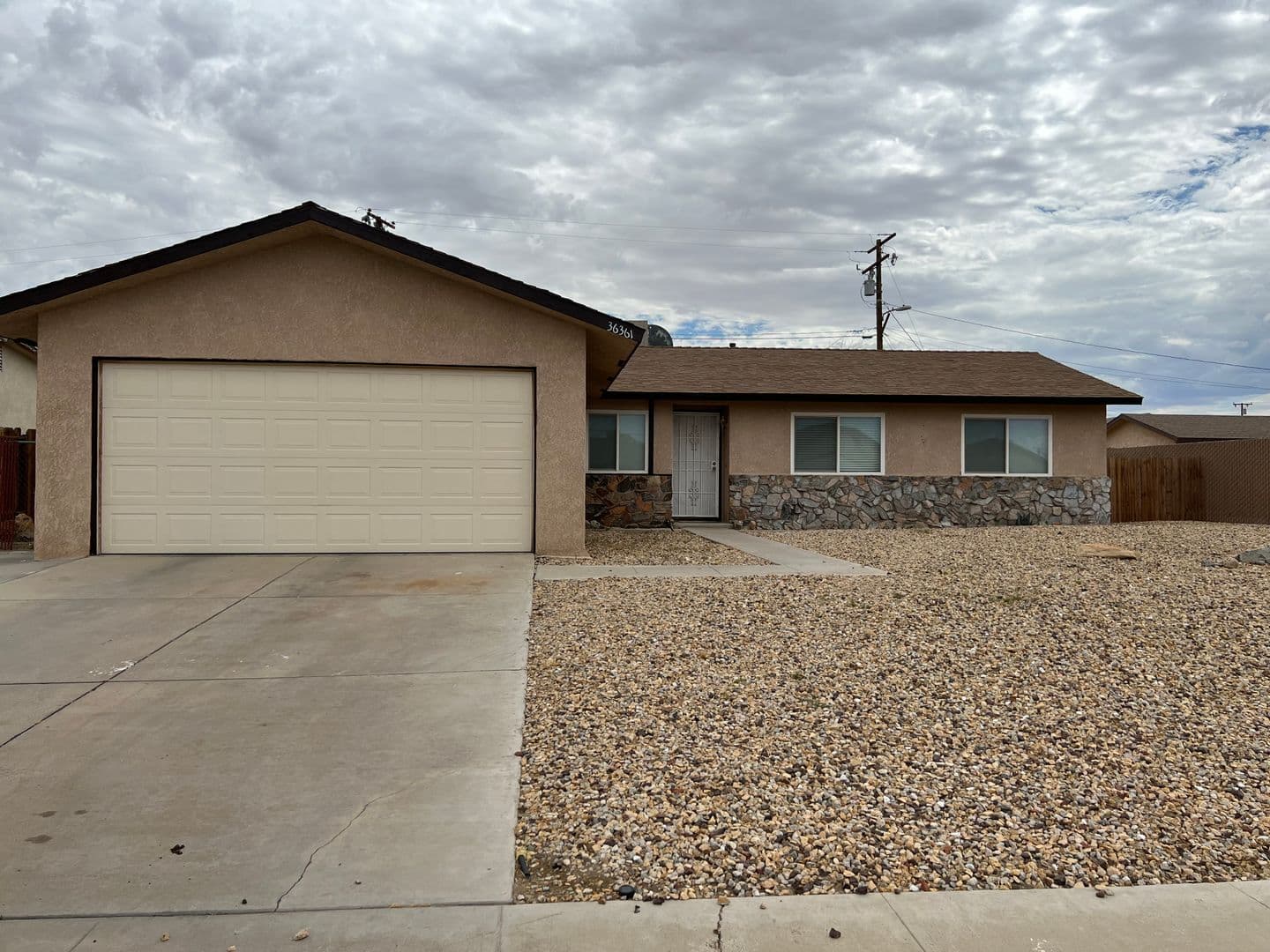 BARSTOW House: 36361 OLEANDER PLACE