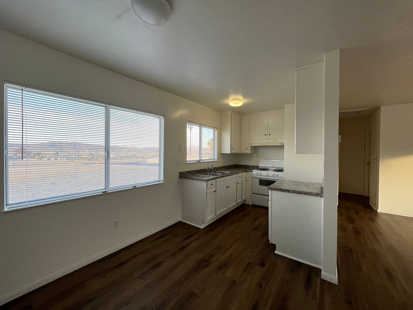 BARSTOW Apartment: 720 KAREN COURT