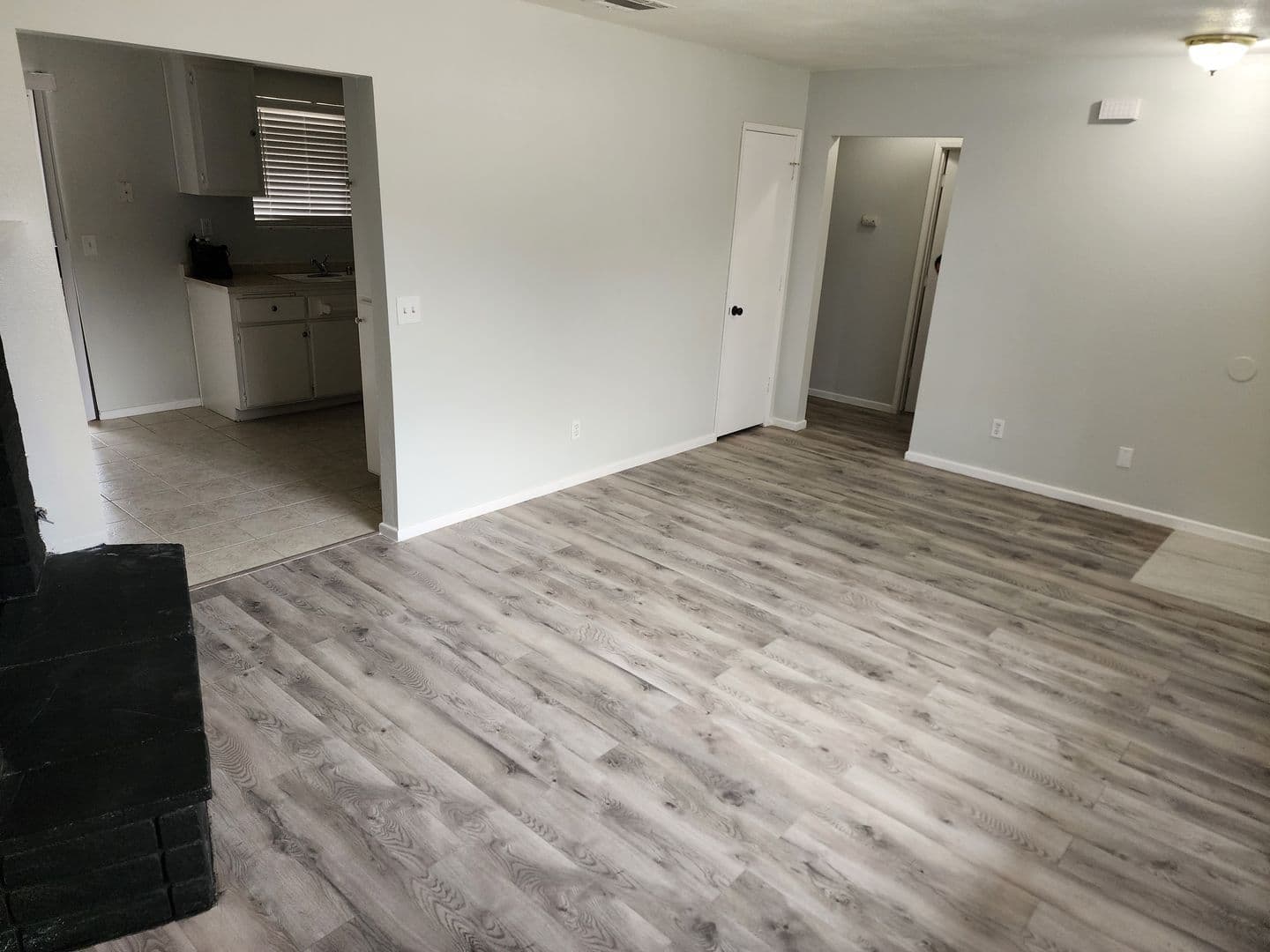 Apple Valley Apartment: 15833 Serrano Rd