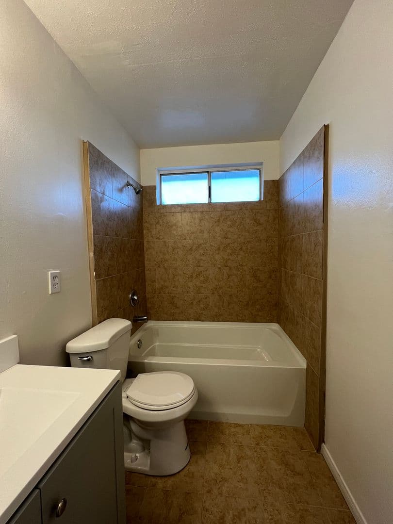 BARSTOW Apartment: 720 KAREN COURT