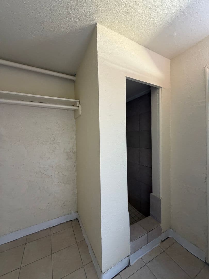 BARSTOW Apartment: 504  E WILLIAMS ST