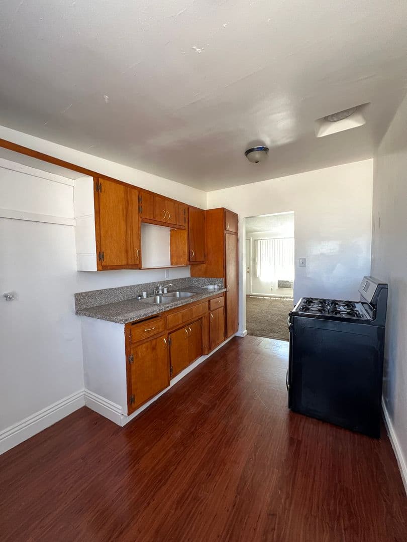 BARSTOW Apartment: 608 E FREDRICKS STREET