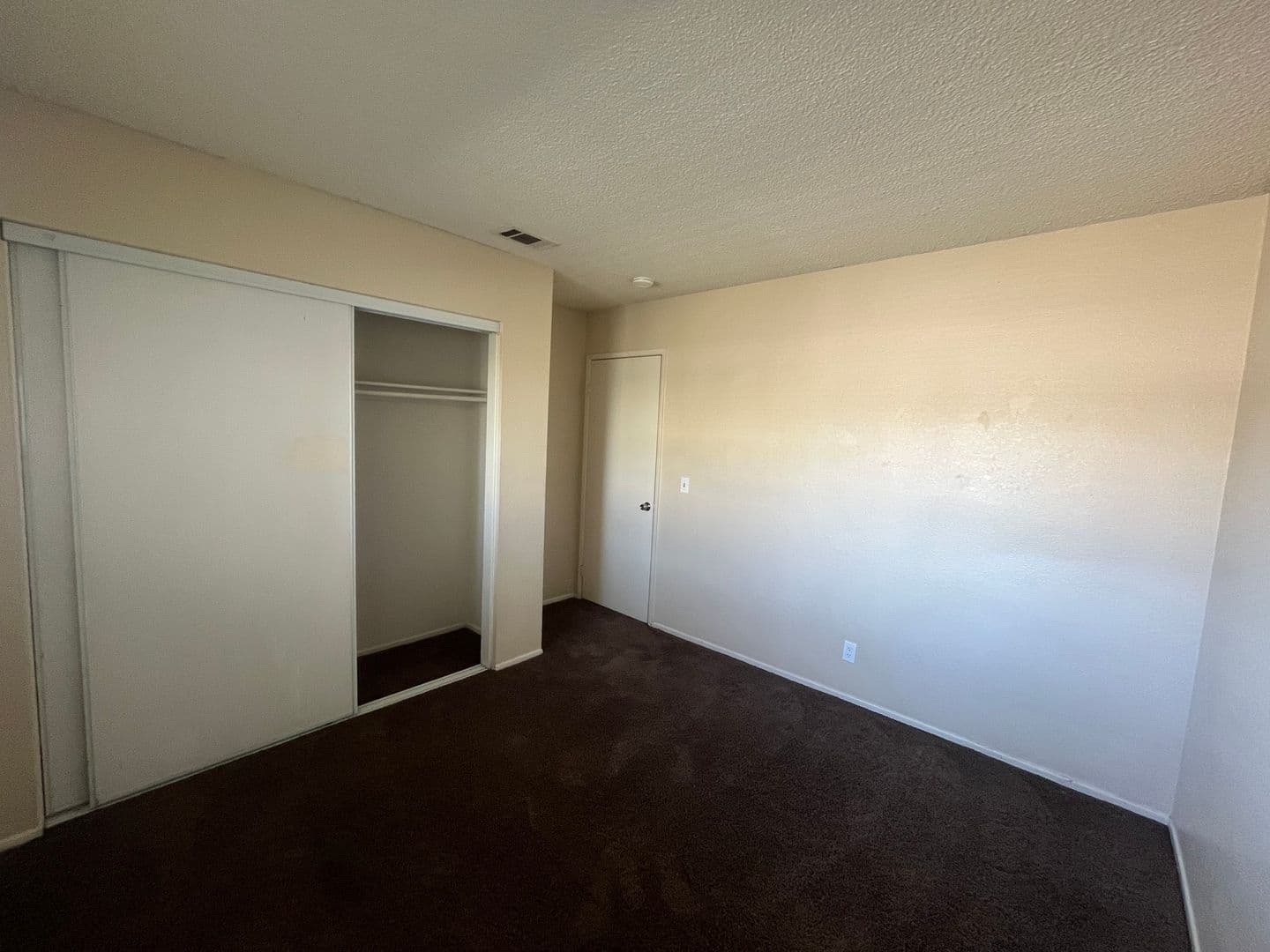 BARSTOW Apartment: 1161 BARSTOW ROAD