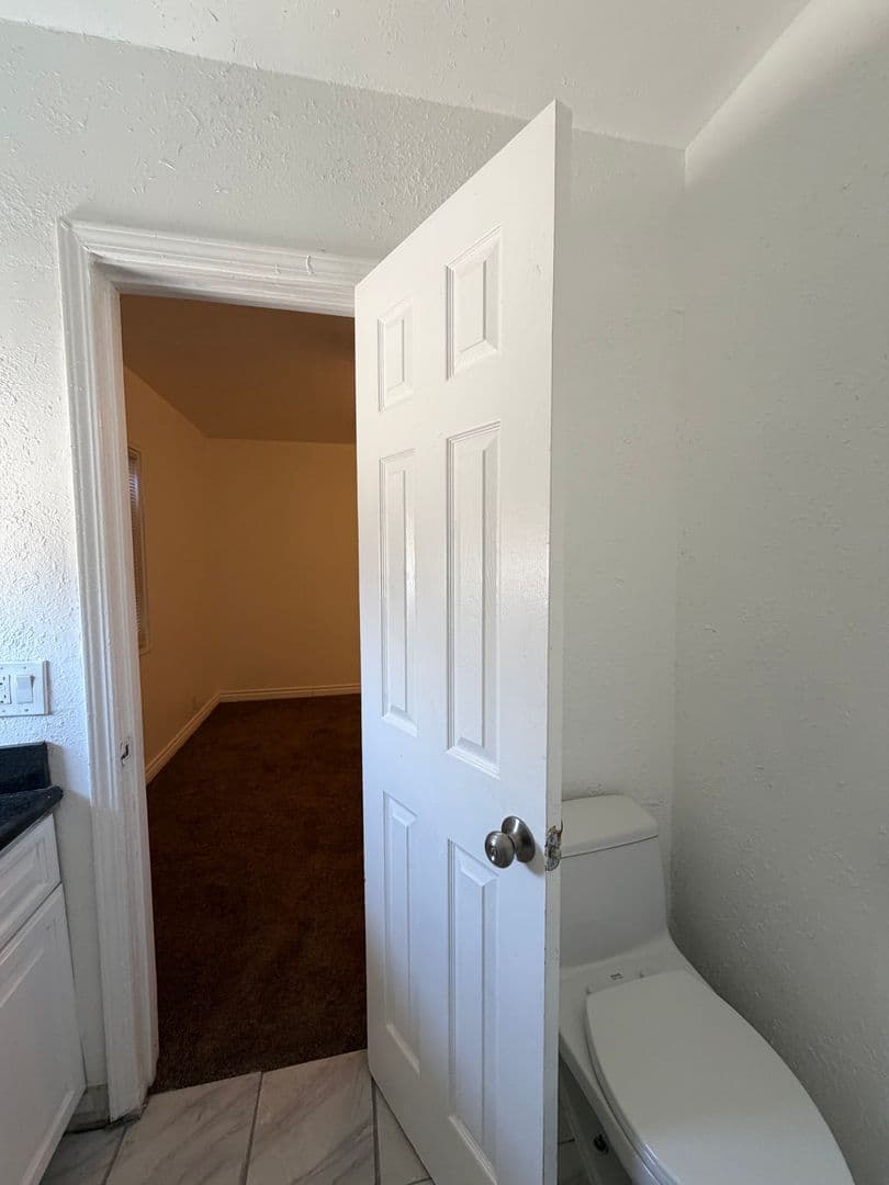 BARSTOW Apartment: 504  E WILLIAMS ST
