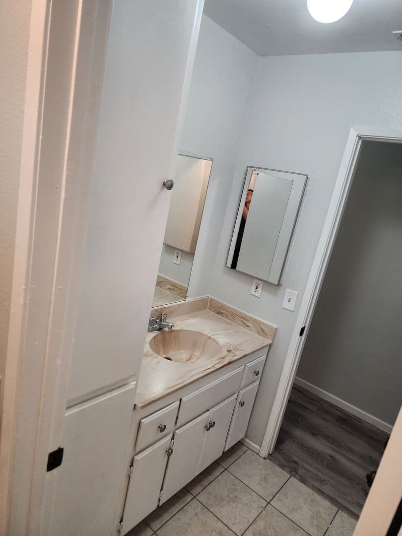 Apple Valley Apartment: 15833 Serrano Rd