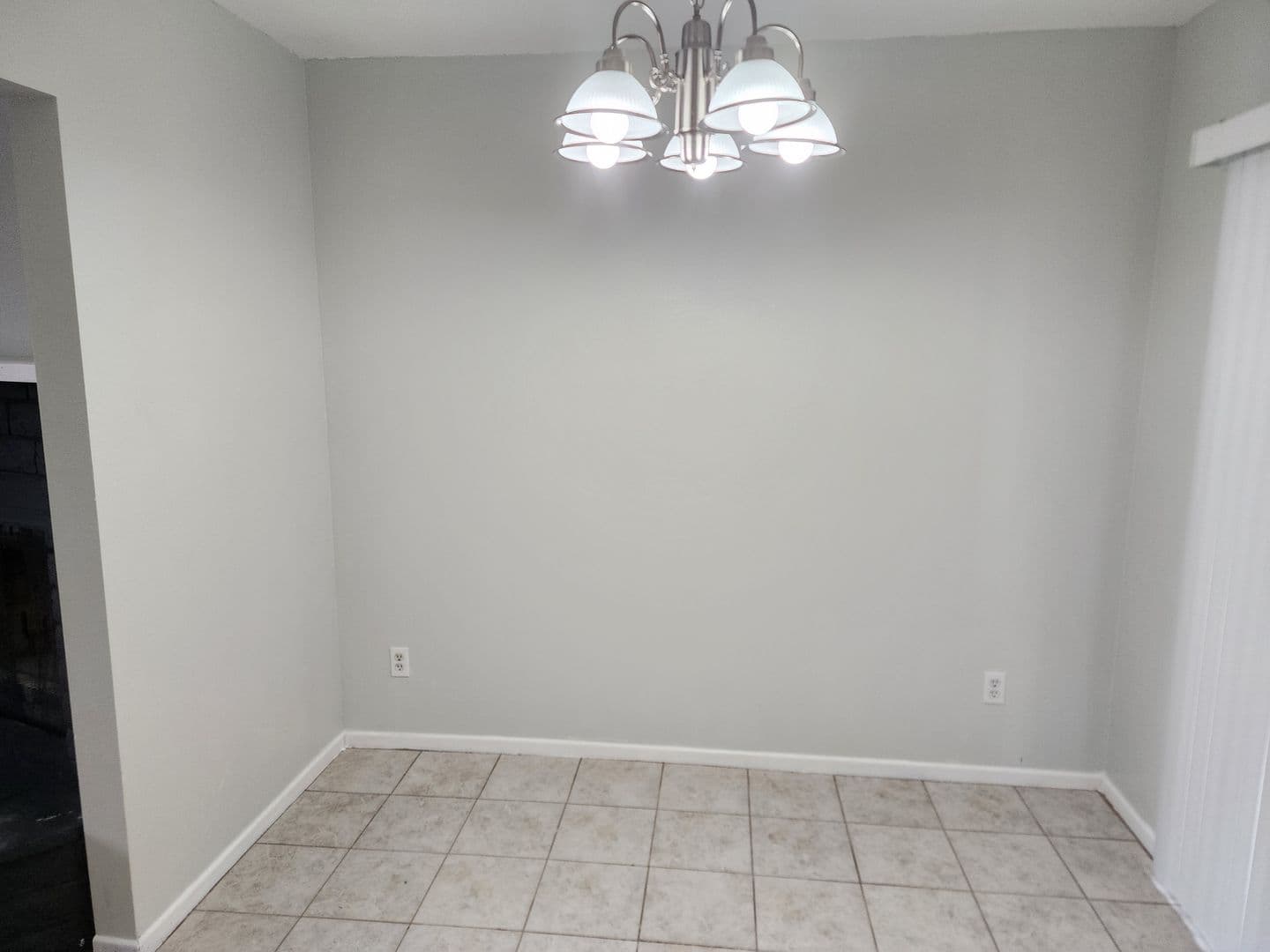 Apple Valley Apartment: 15833 Serrano Rd