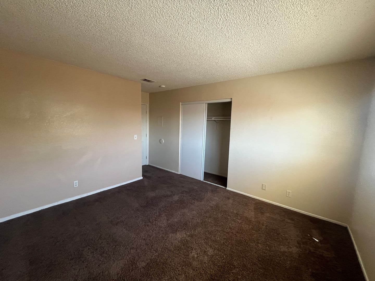 BARSTOW Apartment: 1161 BARSTOW ROAD