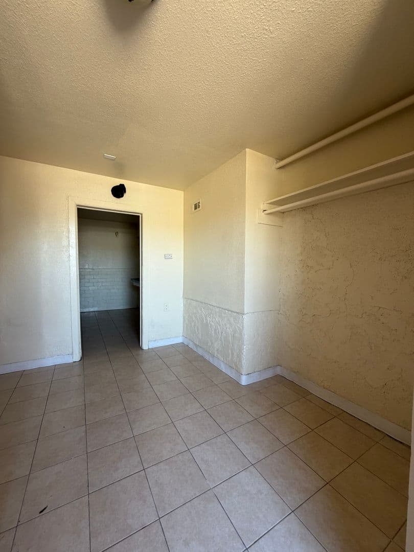 BARSTOW Apartment: 504  E WILLIAMS ST