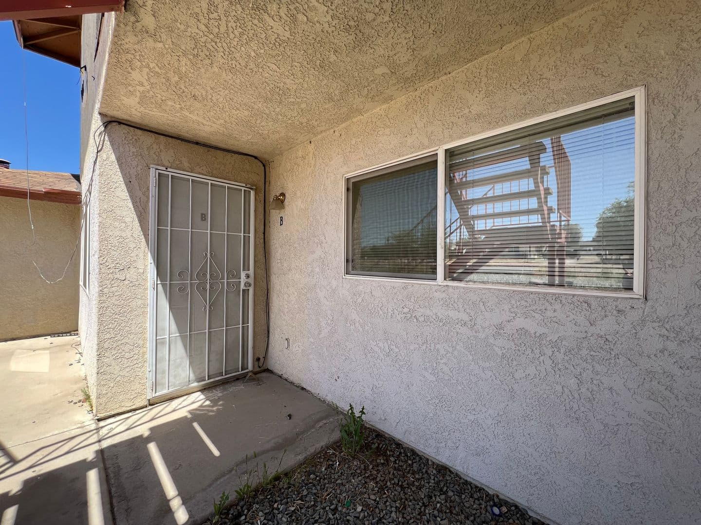 BARSTOW Apartment: 1161 BARSTOW ROAD