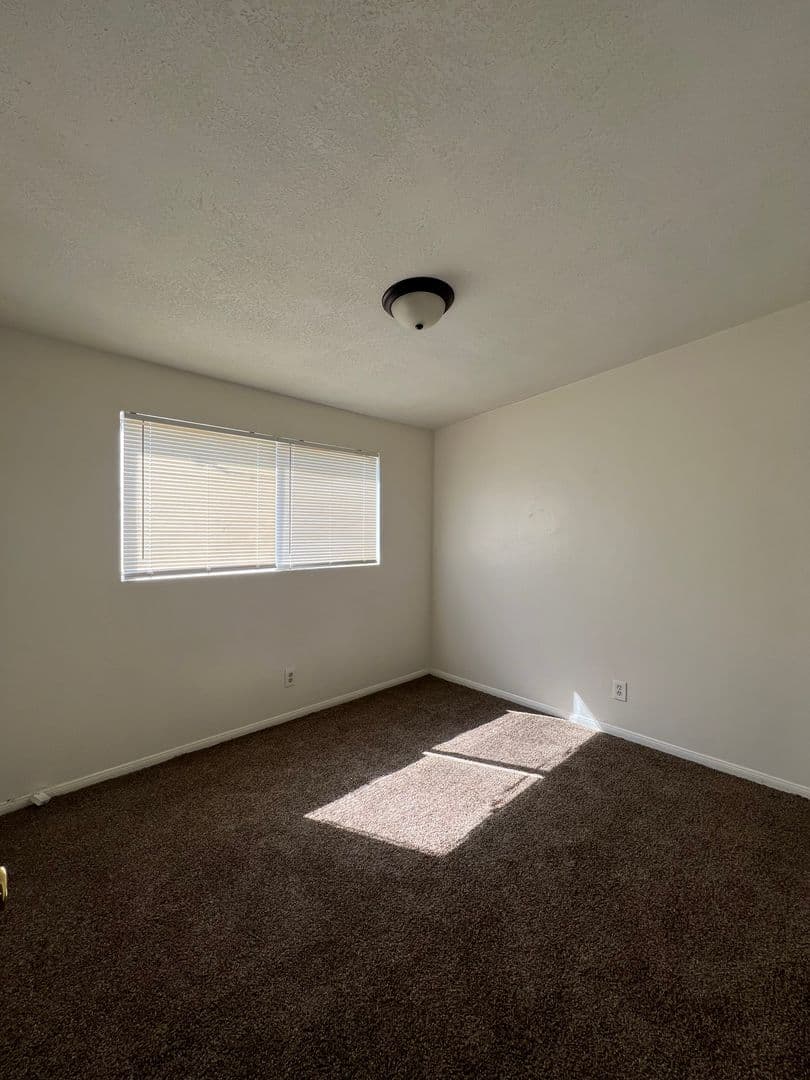 BARSTOW Apartment: 608 E FREDRICKS STREET