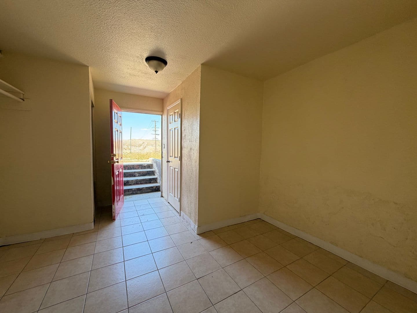 BARSTOW Apartment: 504  E WILLIAMS ST