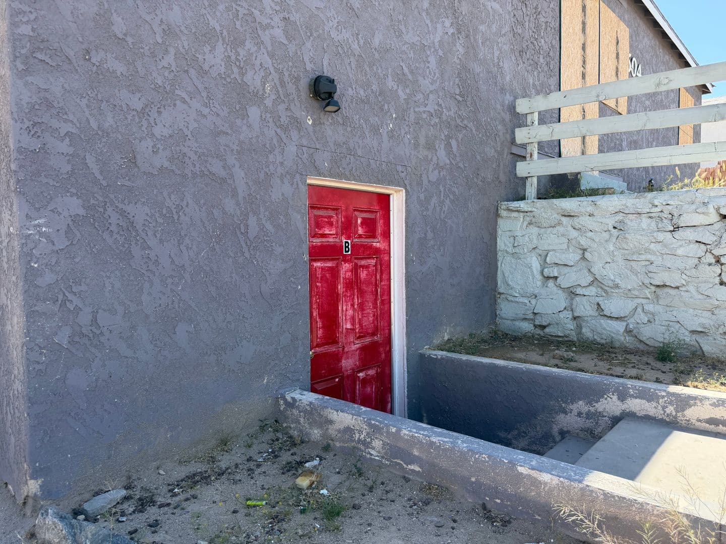 BARSTOW Apartment: 504  E WILLIAMS ST