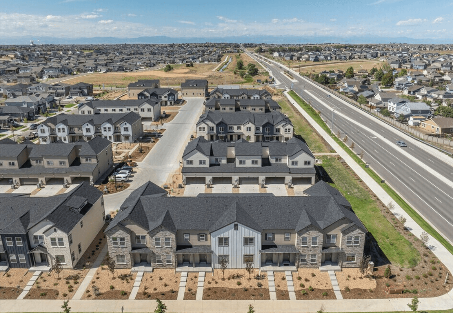 Brighton Townhome: 621 Homestead Avenue