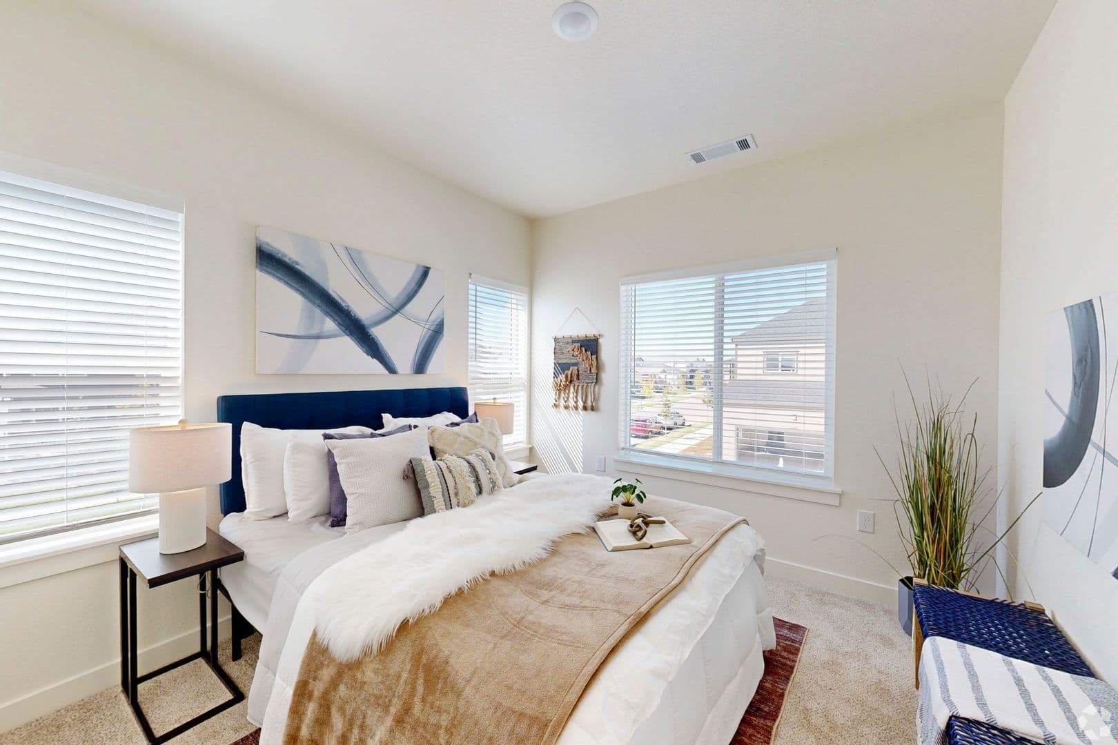 Brighton Townhome: 621 Homestead Avenue