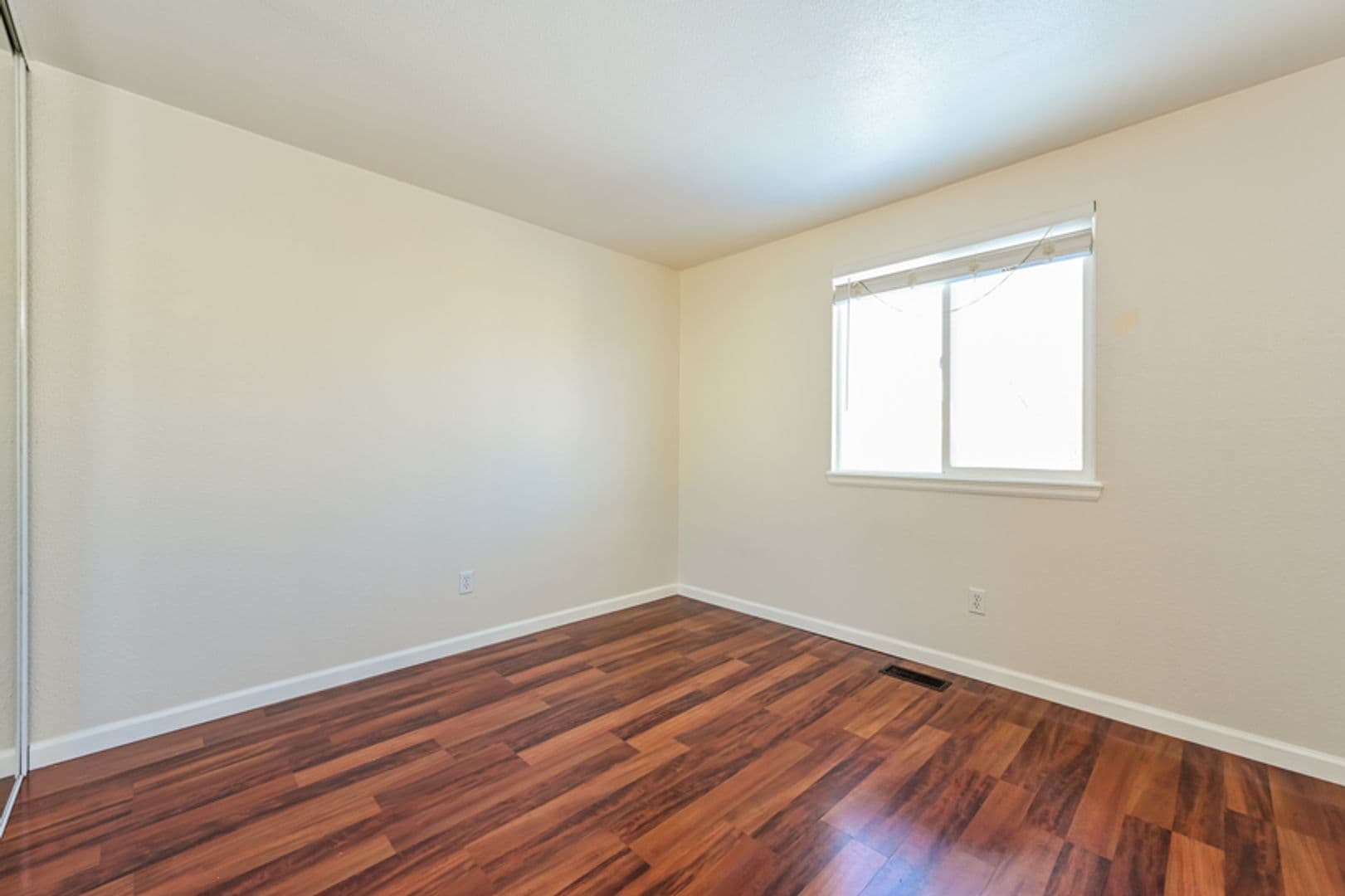 Aurora House: 1483 S Cathay Way