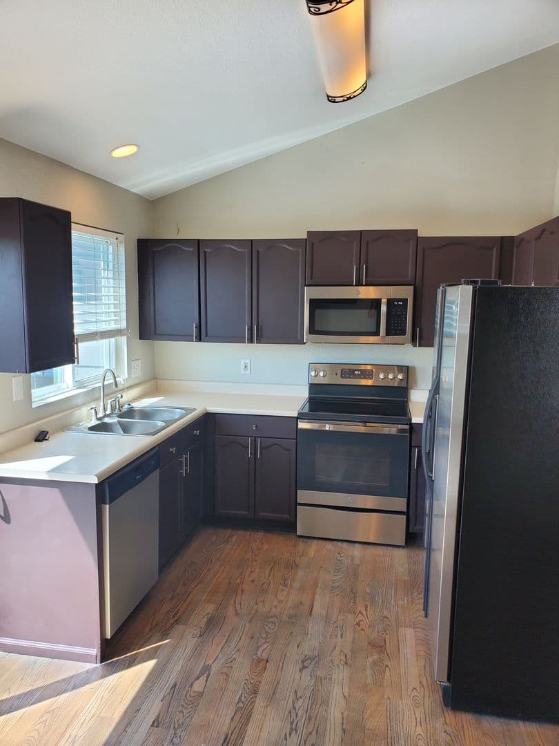 Thornton House: 2150 E 97th Place