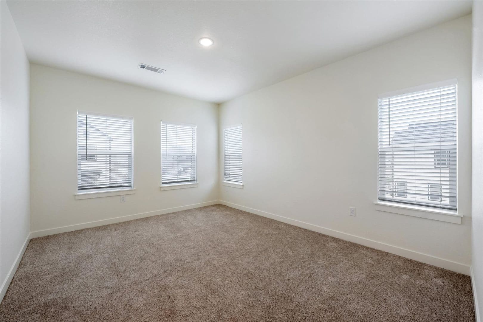Brighton Townhome: 621 Homestead Avenue