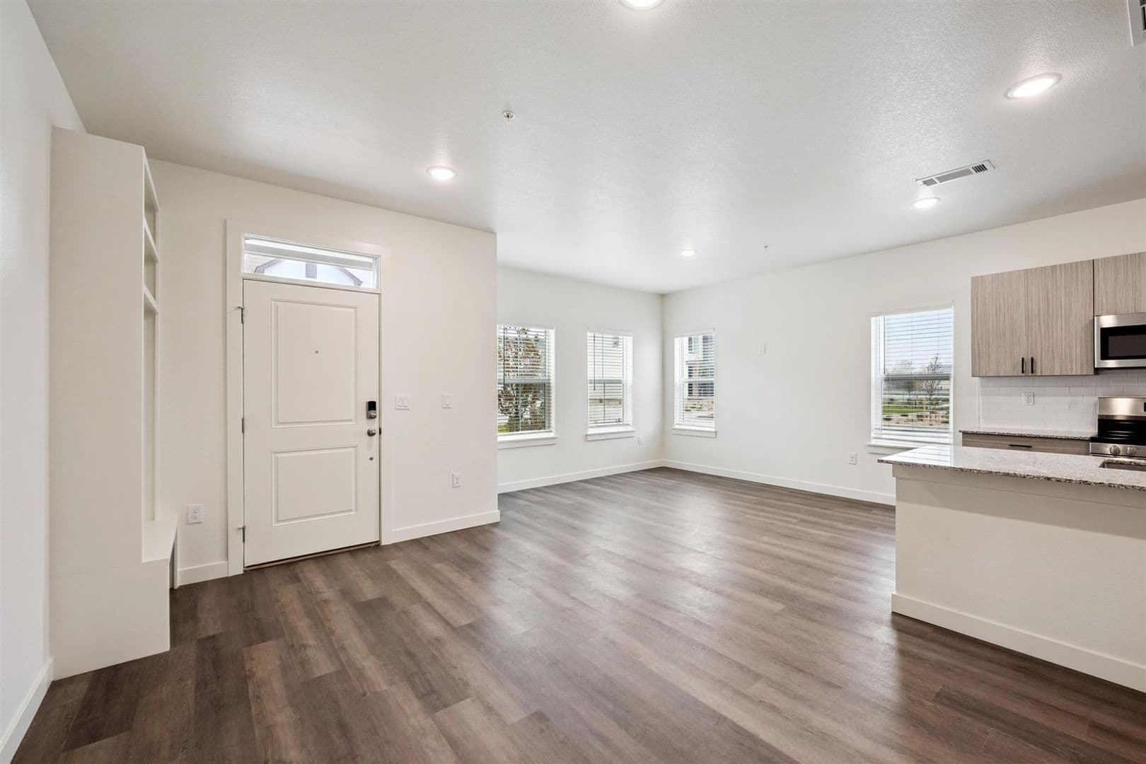 Brighton Townhome: 621 Homestead Avenue