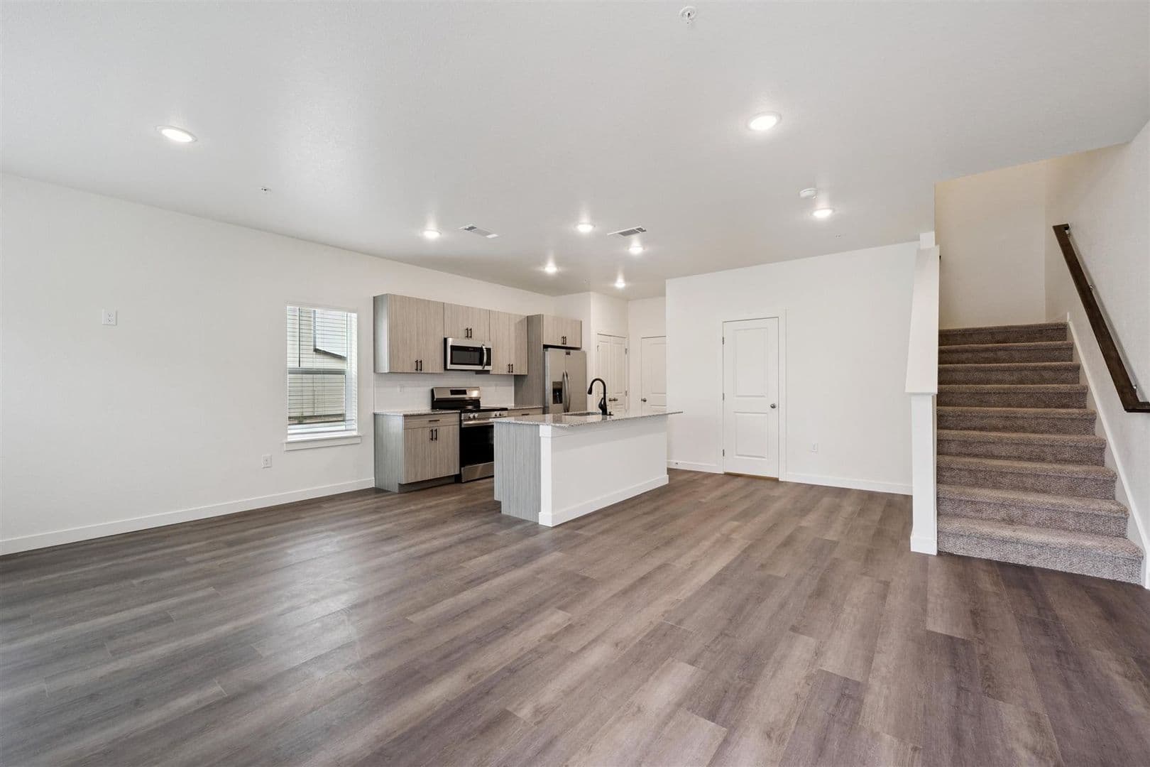 Brighton Townhome: 621 Homestead Avenue