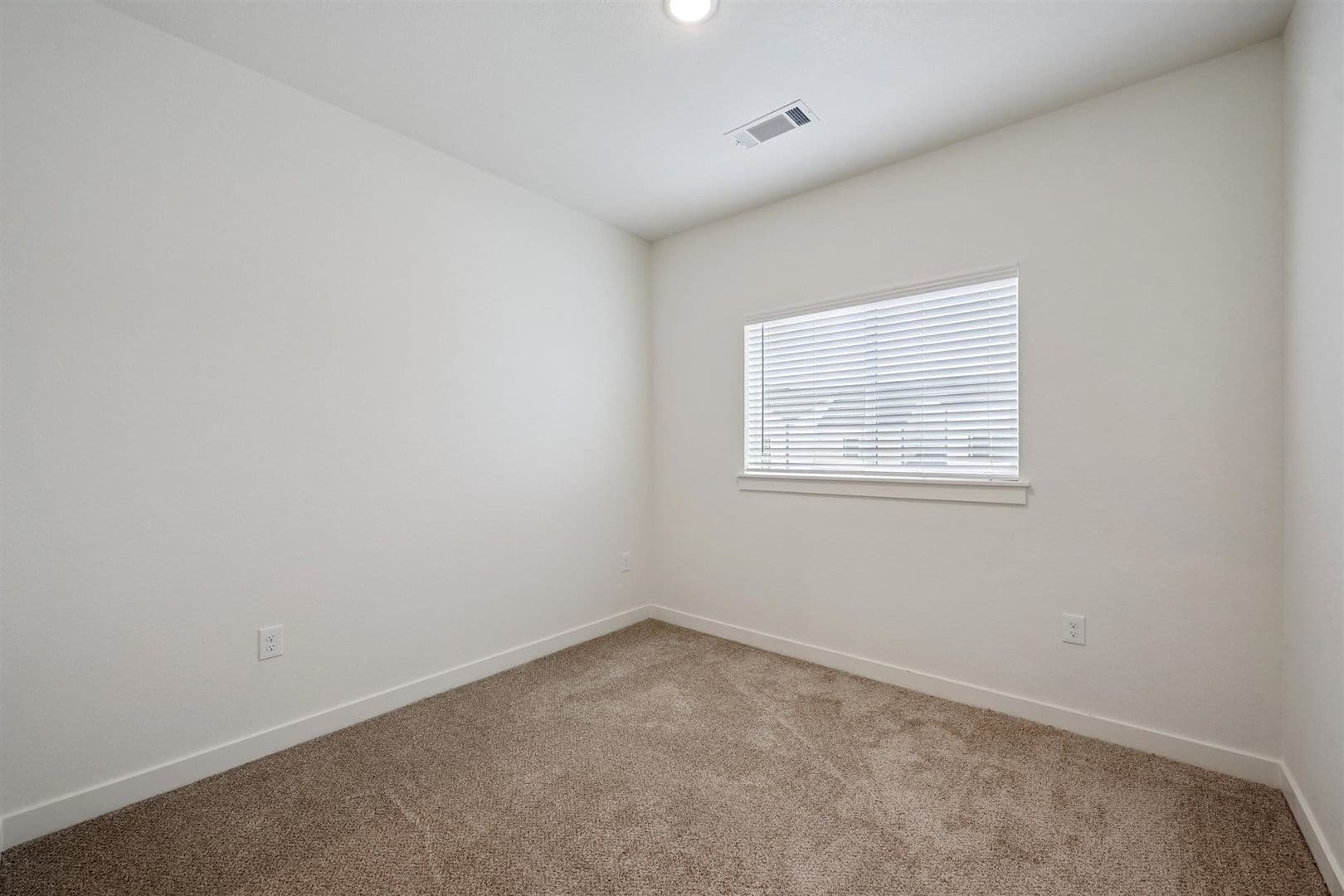 Brighton Townhome: 621 Homestead Avenue