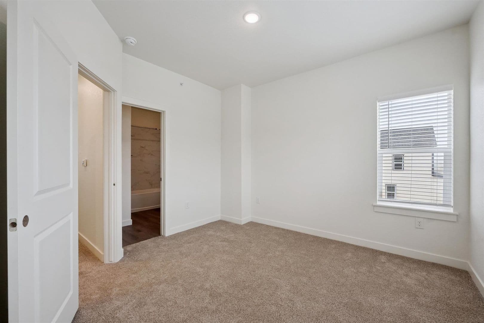 Brighton Townhome: 621 Homestead Avenue