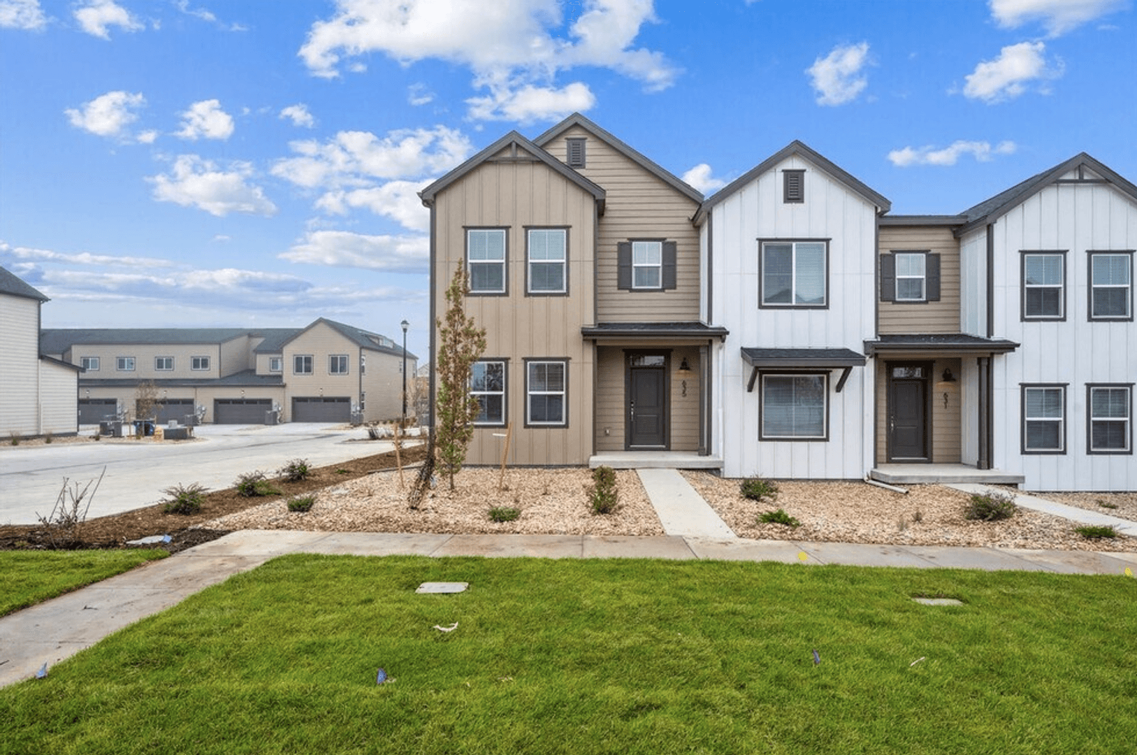 Brighton Townhome: 621 Homestead Avenue