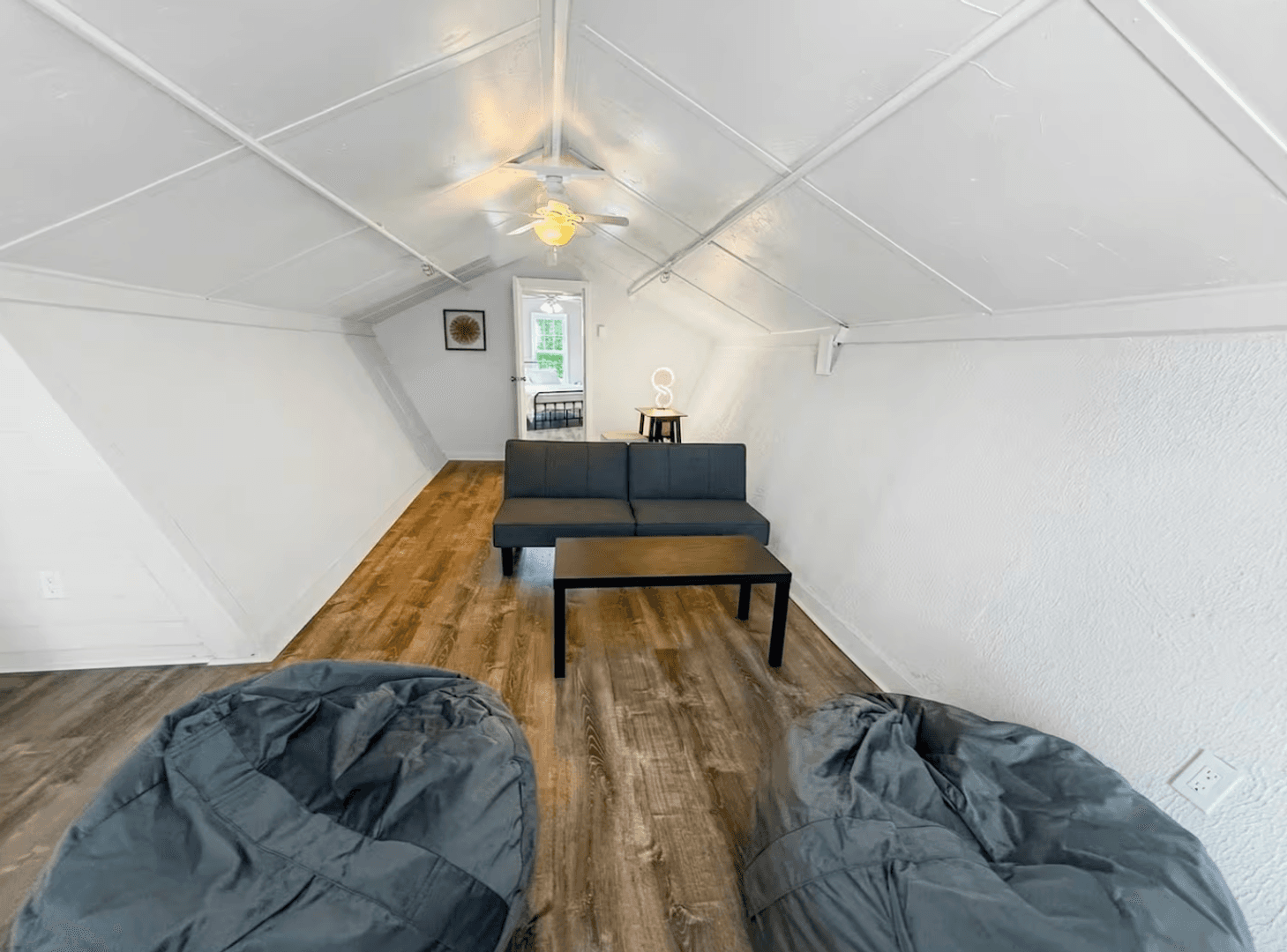 Woodstock Apartment: 5-7 Rock City Road