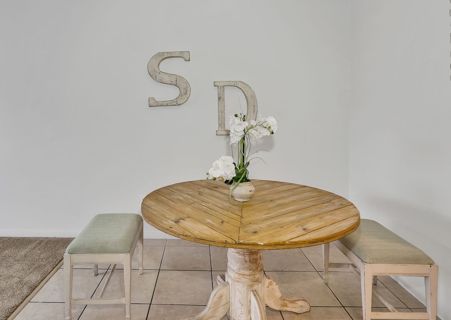 Kenneth City Apartment: 5255 62nd Street N