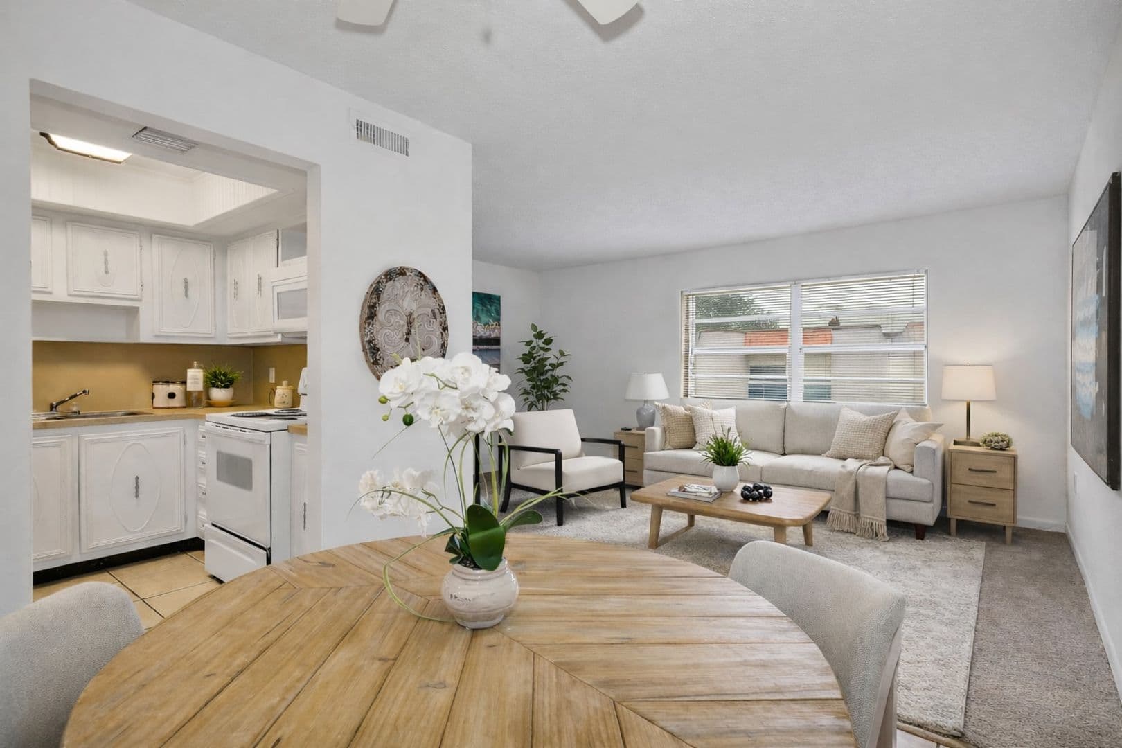 Kenneth City Apartment: 5255 62nd Street N