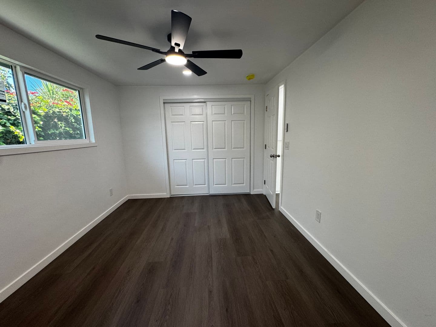 WHITTIER Apartment: 10521 MILLS AVE.