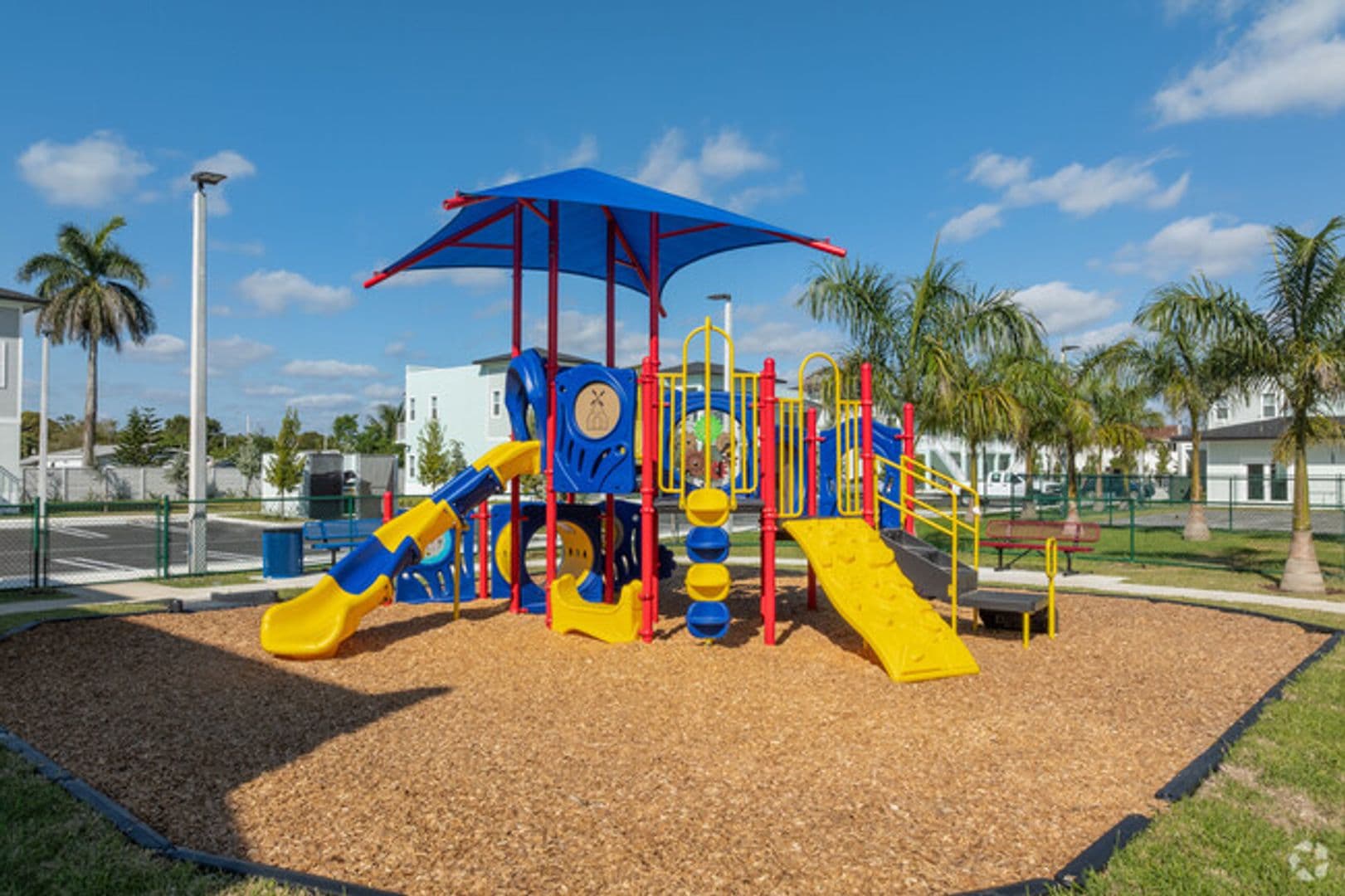 Florida City Apartment: 175 SW 7th St