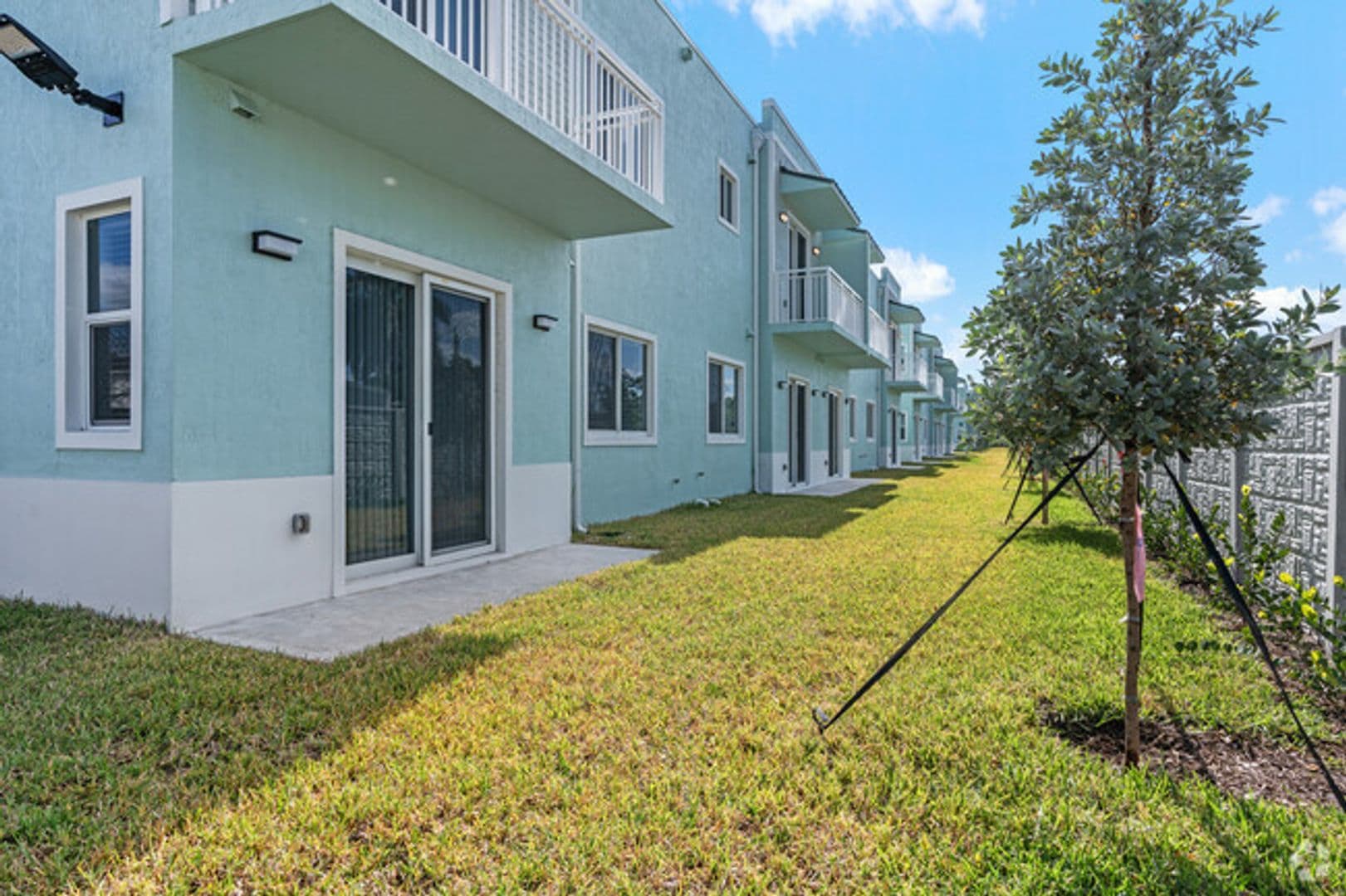 Florida City Apartment: 175 SW 7th St