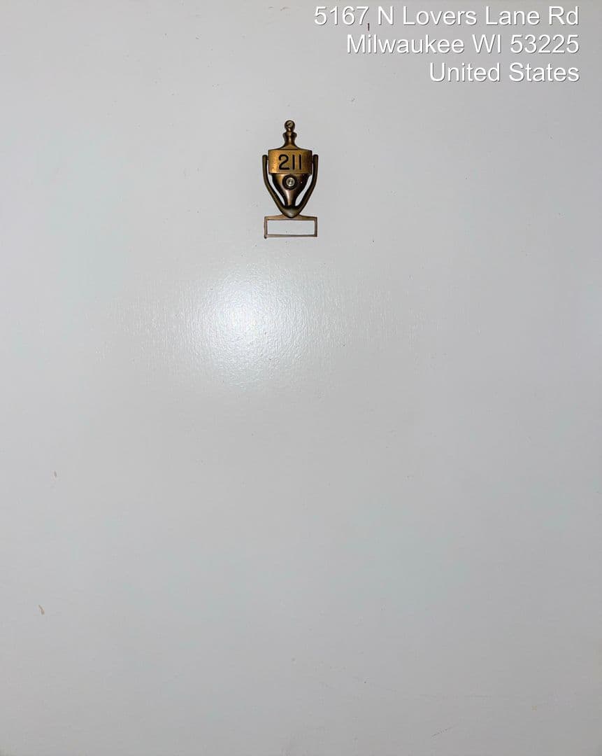 Milwaukee Apartment: 5167 N. Lovers Lane Rd
