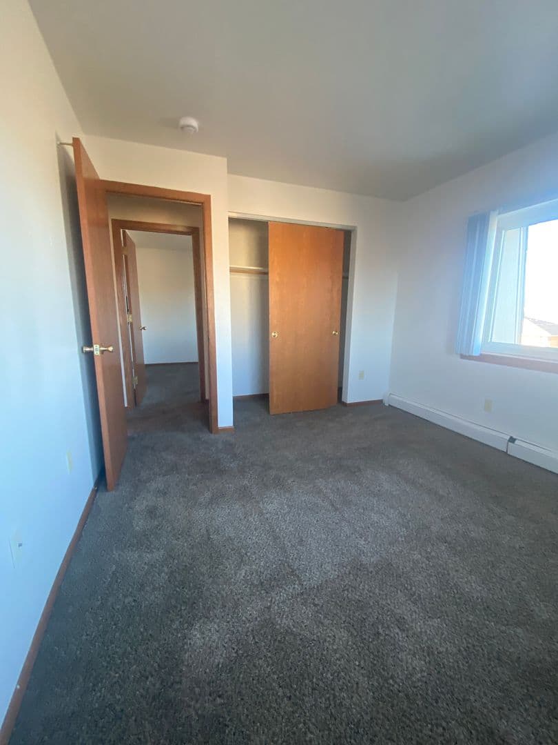 Milwaukee Apartment: 5166-5244 N. Lovers Lane Rd.